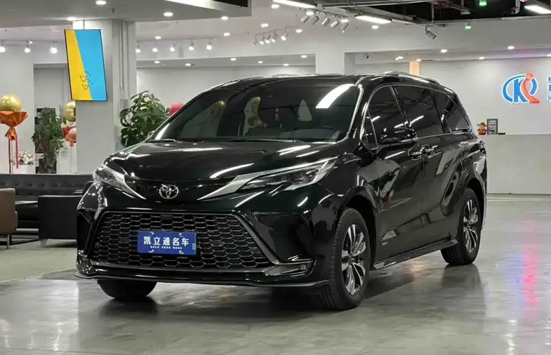 Toyota Granvia 2025 из Китая