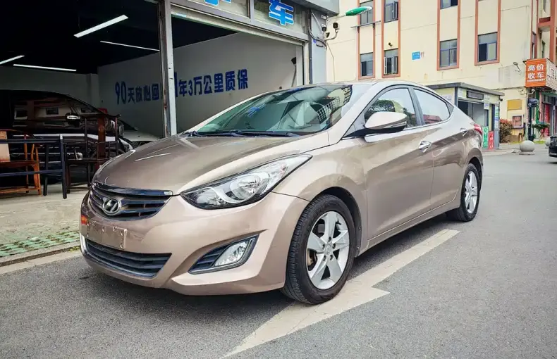 Hyundai Elantra Langdong 2014 из Китая