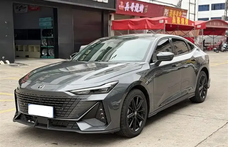 Changan UNI-V 2023 из Китая