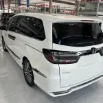 Honda Elysion 2022 215 л.с. — лот 57818750 из Китая