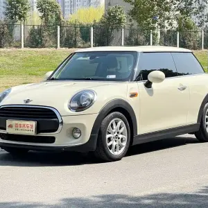 MINI Mini 2019 102 л.с. из Китая
