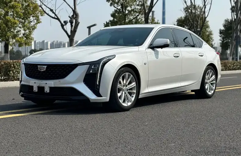Cadillac CT5 2024 из Китая