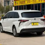 Toyota Sienna 2022 из Китая