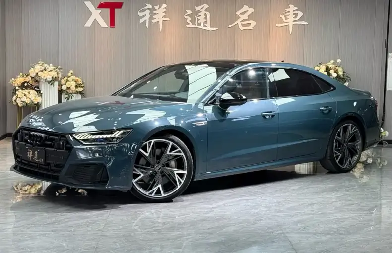 Audi A7L 2023 из Китая
