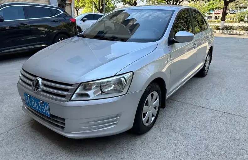 Volkswagen Santana 2014 из Китая