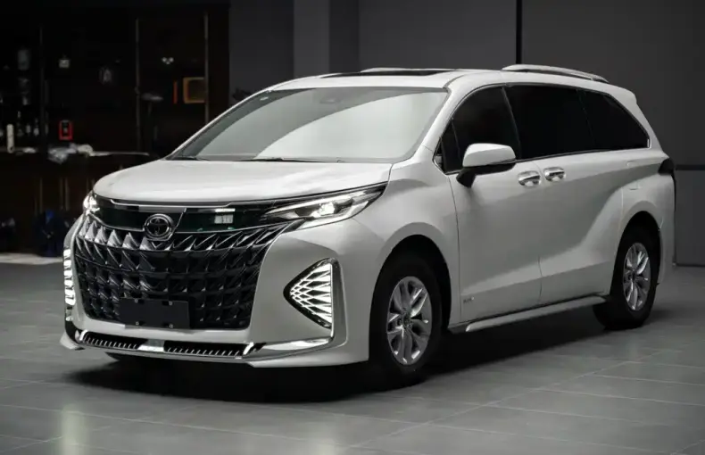 Toyota Sienna из Китая