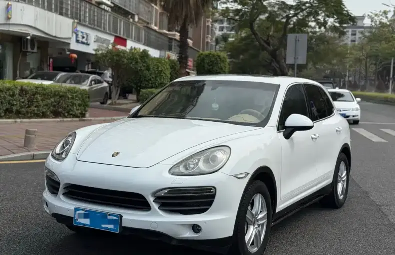 Porsche Cayenne 2014 из Китая