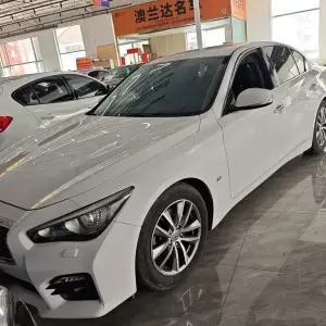 Infiniti Q50 2017 из Китая