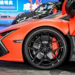 Lamborghini Revuelto 2026 из Китая
