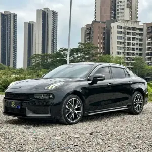Lynk & Co 03 2019 из Китая