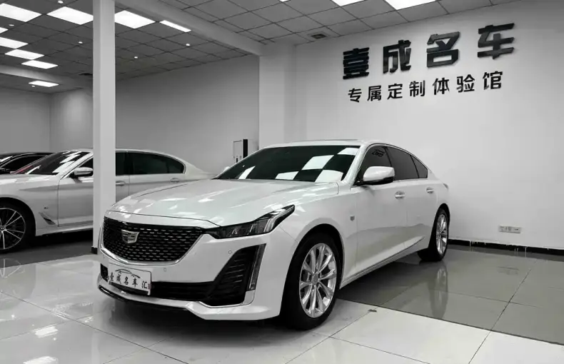 Cadillac CT5 2023 из Китая