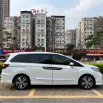 Honda Elysion 2018 из Китая