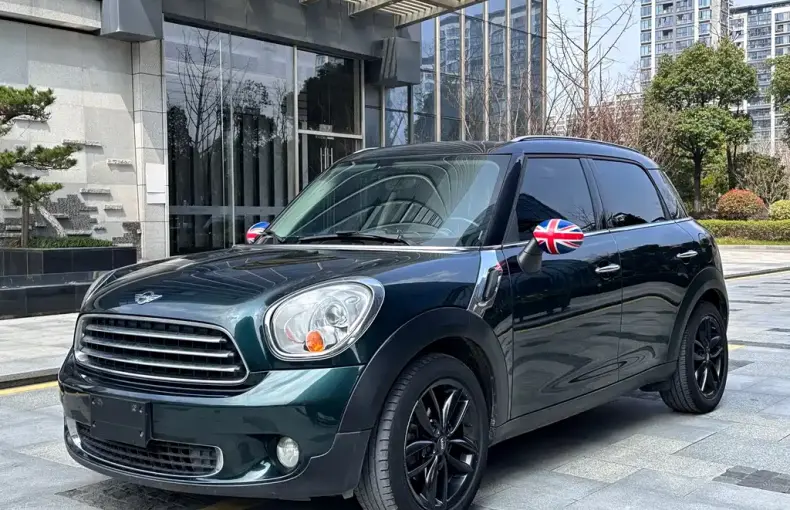 MINI Mini Countryman 2014 из Китая