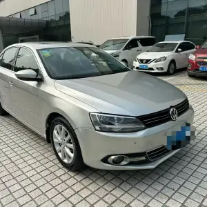 Volkswagen Sagitar 2012 из Китая