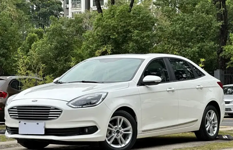 Ford Escort 2021 из Китая