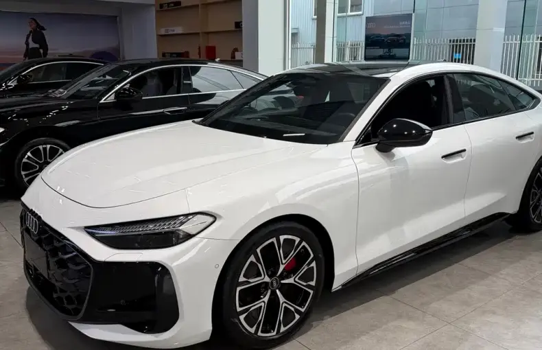 Audi 奥迪A5L Sportback из Китая