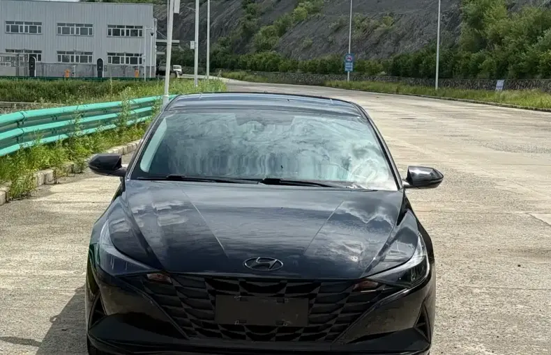 Hyundai Elantra 2022 из Китая