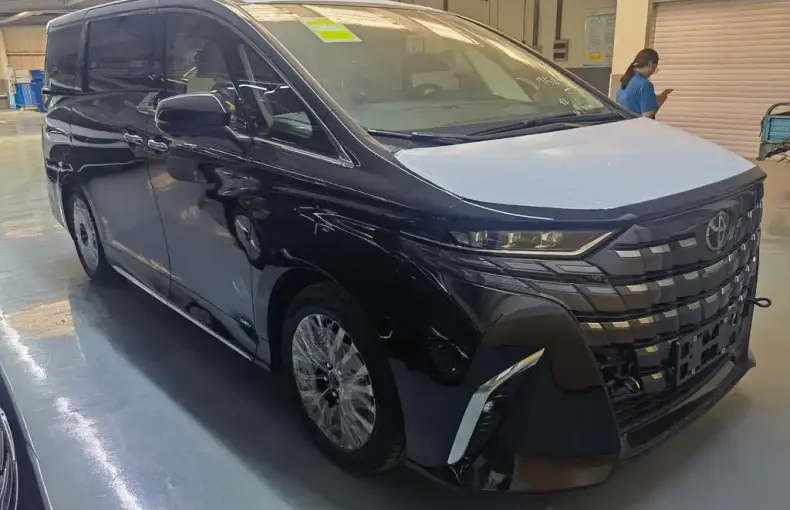 Toyota Alphard из Китая