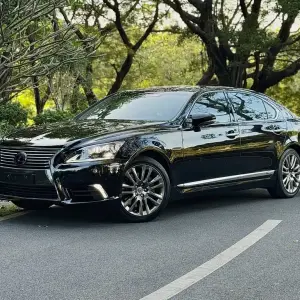 Lexus LS 2013 из Китая