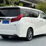 Toyota Alphard 2021 из Китая