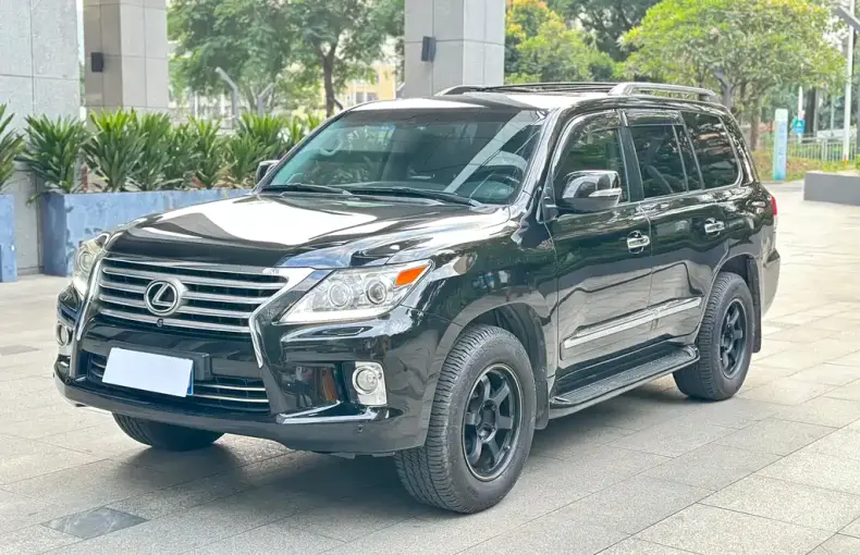 Lexus LX 2013 из Китая
