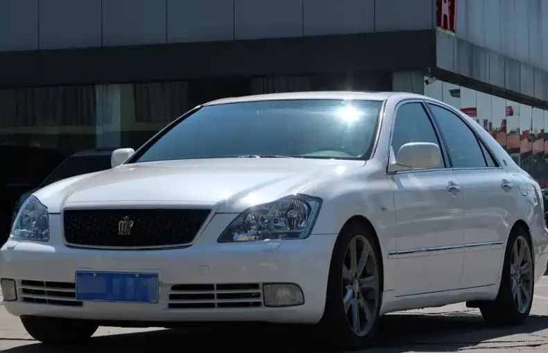 Toyota Crown 2008 из Китая