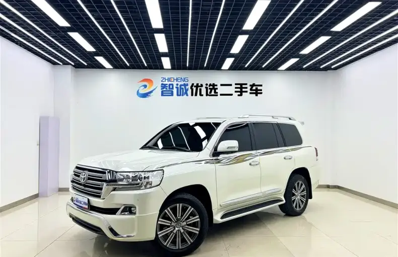 Toyota Land Cruiser 2019 из Китая