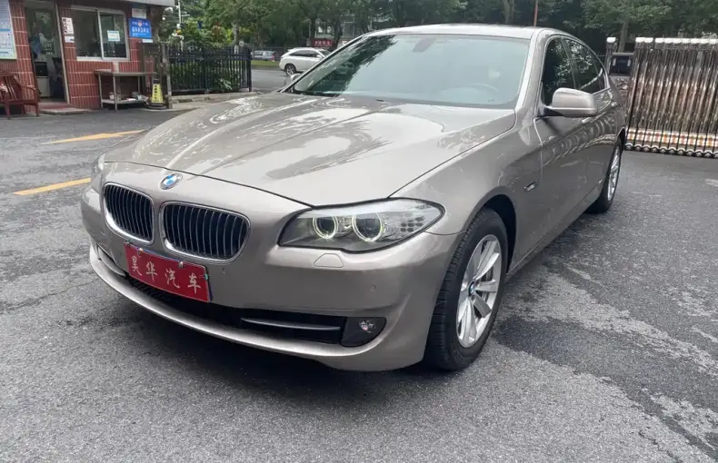 BMW 5 Series 2013 из Китая