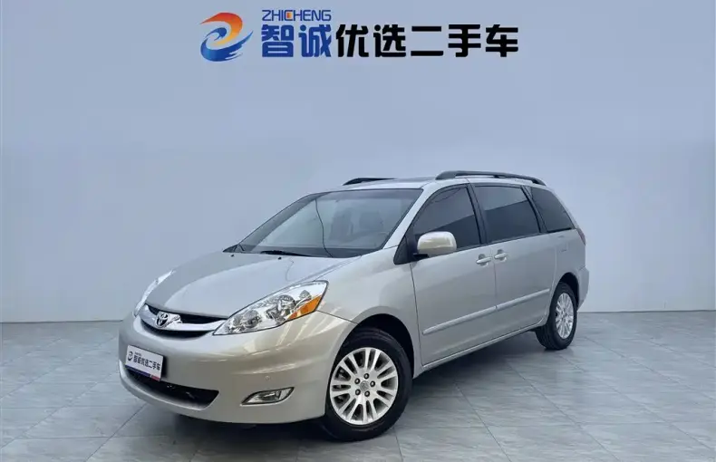 Toyota Sienna 2008 из Китая