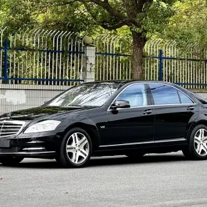 Mercedes-Benz S-Class 2009 из Китая