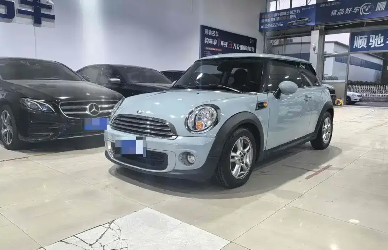 MINI Mini 2013 из Китая