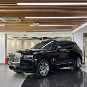 Rolls-Royce Cullinan 2024 из Китая