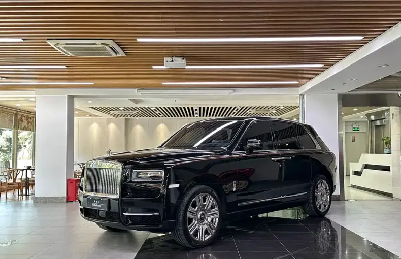 Rolls-Royce Cullinan 2024 из Китая