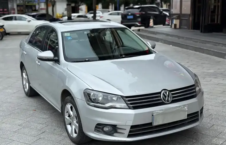 Volkswagen Bora 2015 из Китая