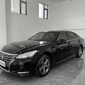 Toyota Crown 2017 из Китая