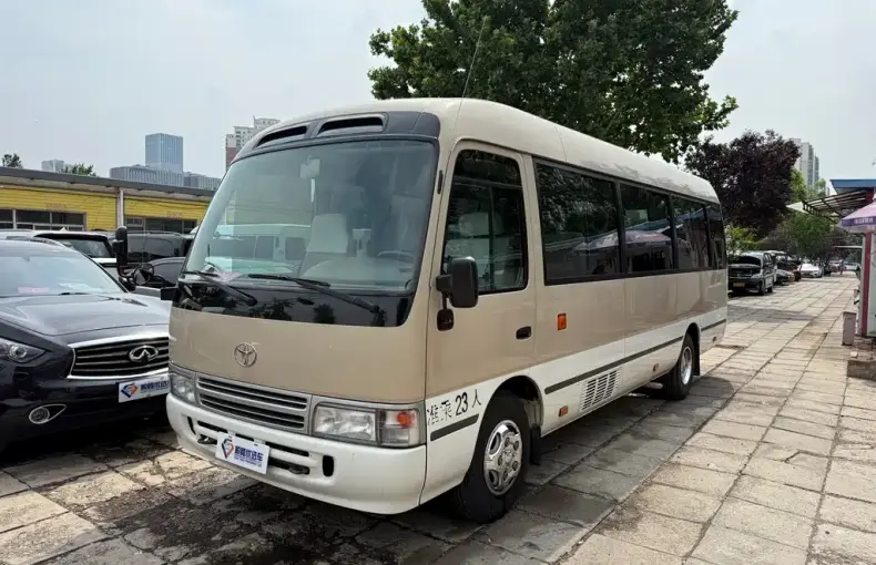 Toyota Coaster 2011 из Китая