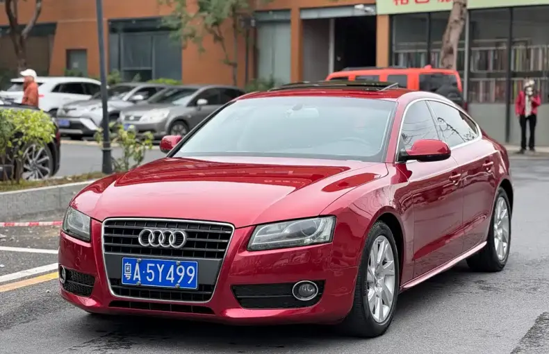 Audi A5 (Import) 2011 из Китая