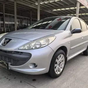 Peugeot 207 2010 из Китая