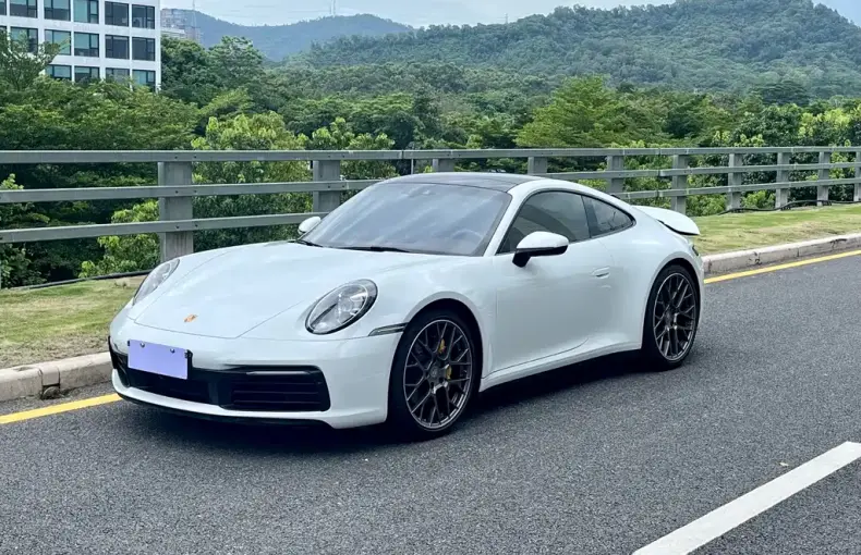 Porsche 911 2021 из Китая