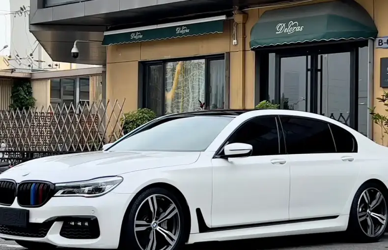 BMW 7 Series 2018 из Китая