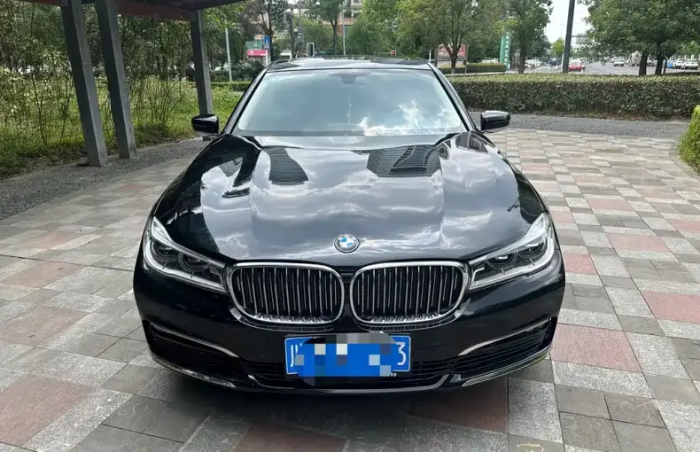 BMW 7 Series 2016 из Китая