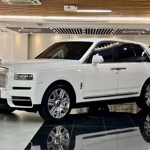 Rolls-Royce Cullinan 2021 из Китая