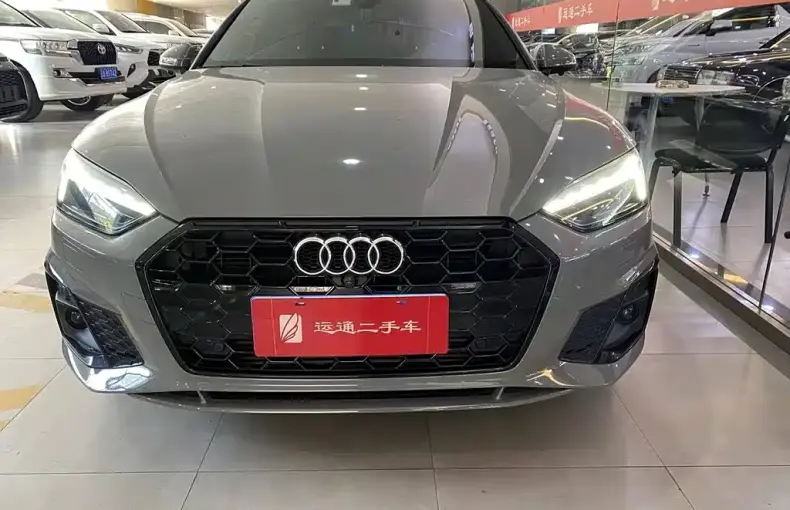 Audi A5 (Import) 2021 из Китая
