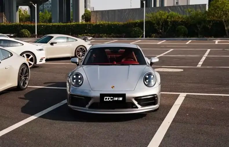 Porsche 911 2024 из Китая