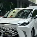 Lexus LM из Китая