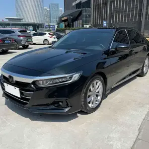 Honda Accord 2023 194 л.с. из Китая