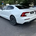 Volvo S60 2024 197 л.с. из Китая