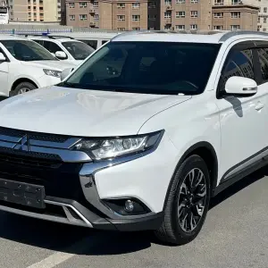 Mitsubishi Outlander 2019 из Китая