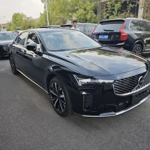 Volvo S90 2025 250 л.с. — лот 55605211 из Китая