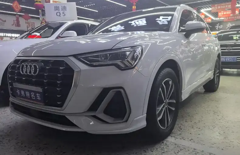 Audi Q3 2021 из Китая